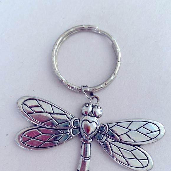 Dragonfly bag charm/key chain Silver tone butterfly heart charms - Picture 3 of 6